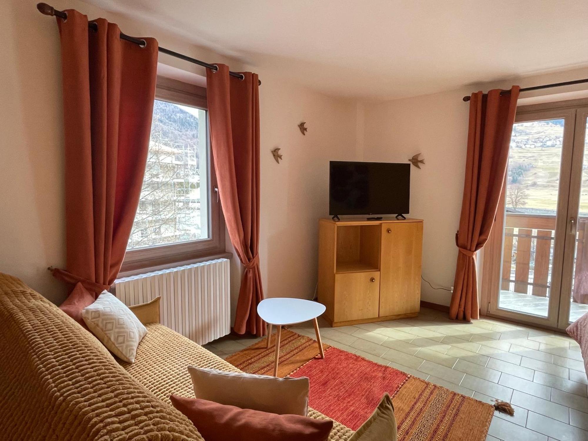 Residence S Lucia - Appartamenti Alle Porte Di Bormio ヴァルディソット エクステリア 写真