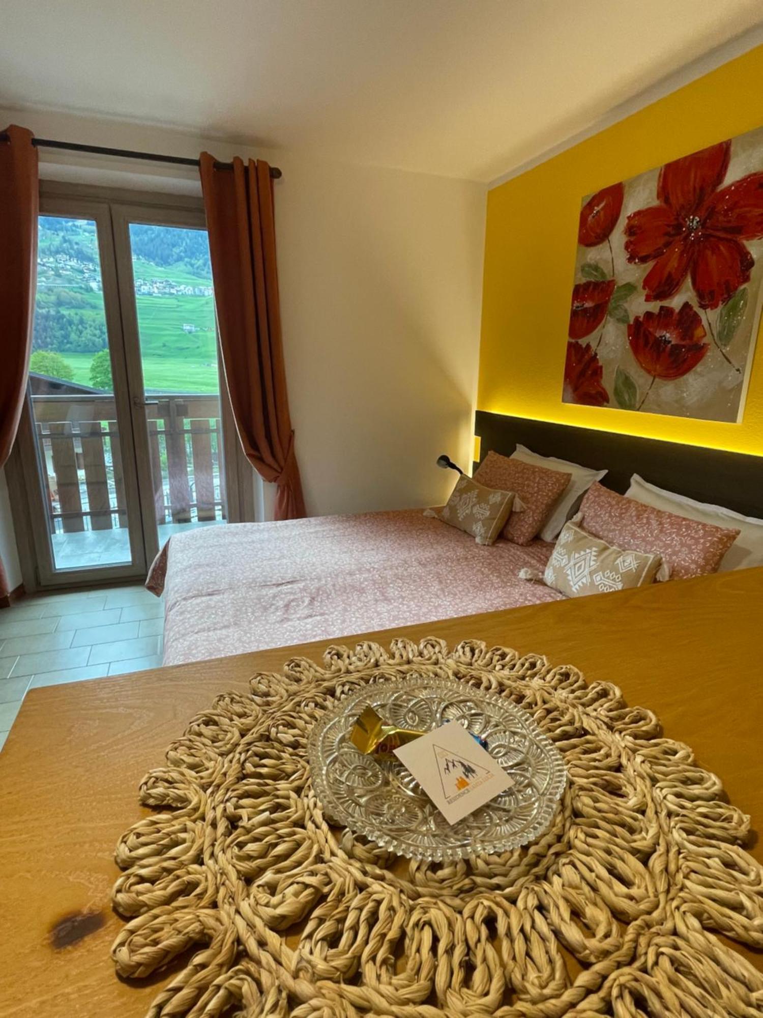 Residence S Lucia - Appartamenti Alle Porte Di Bormio ヴァルディソット エクステリア 写真